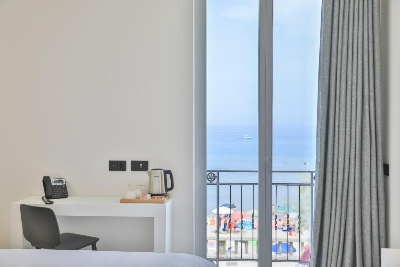 Abelia Sea Guest house *