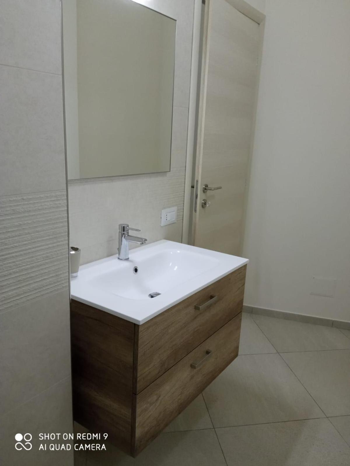 Royal View Apartment *