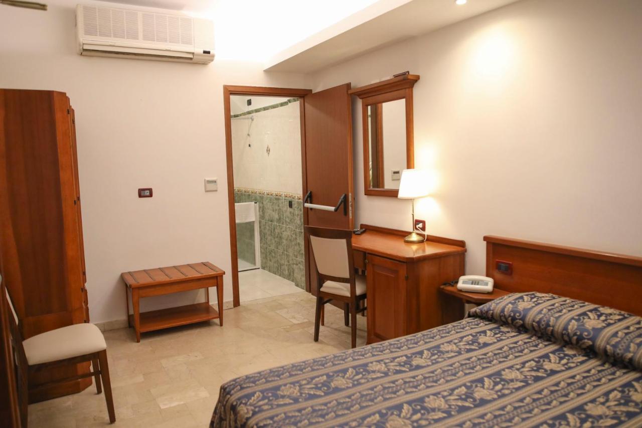 La Giara 3* Cefalu