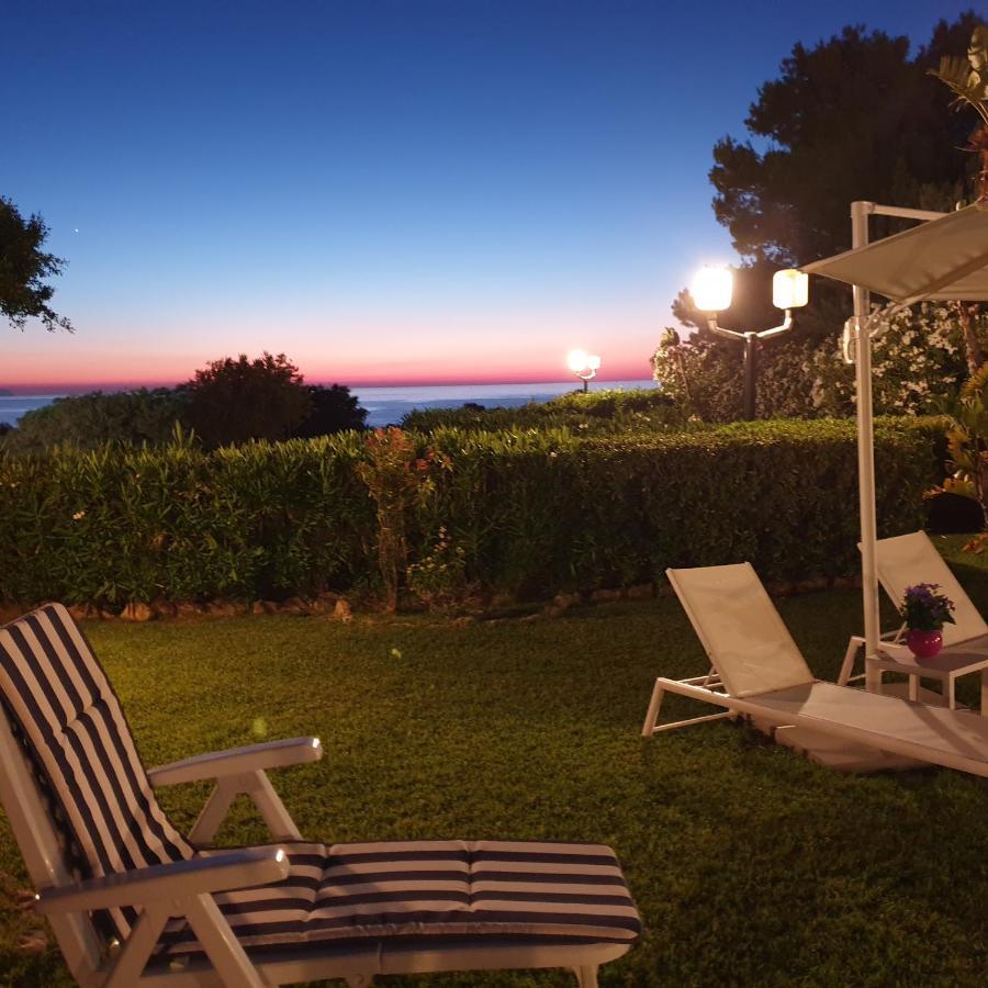 Santina -