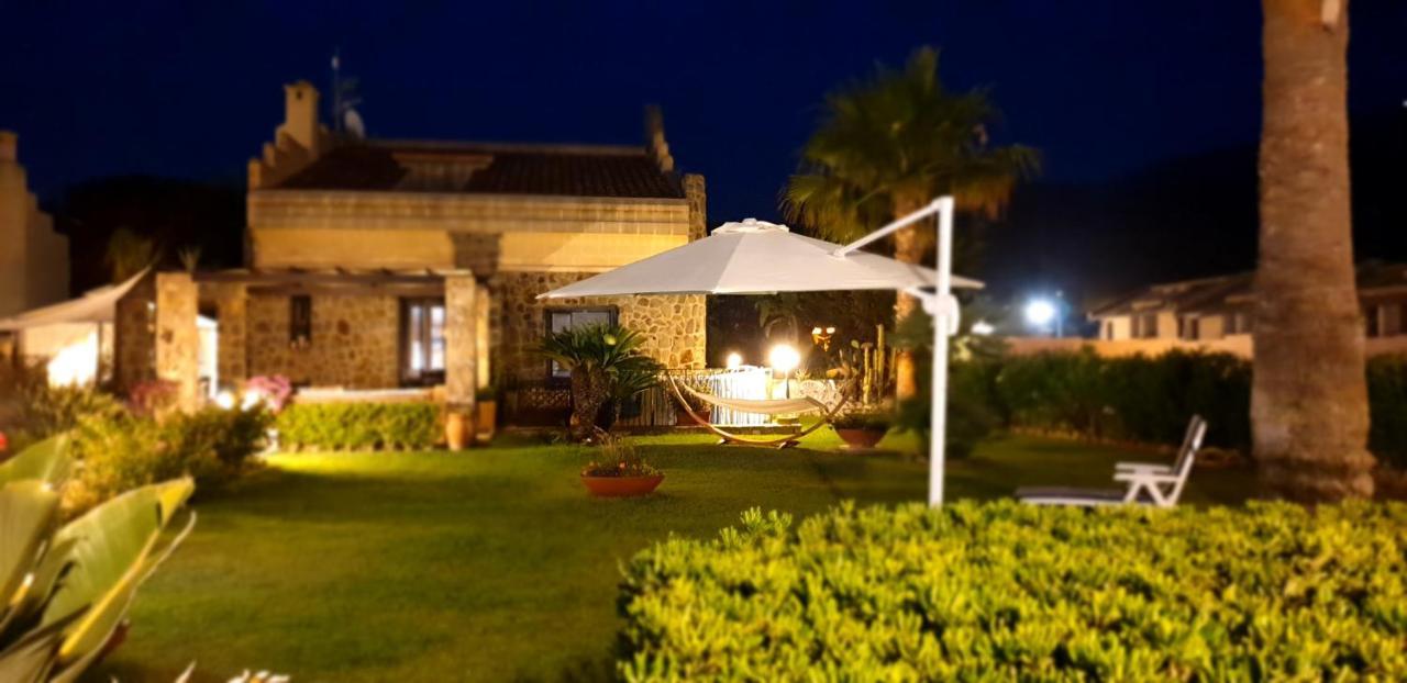Santina - * Cefalu