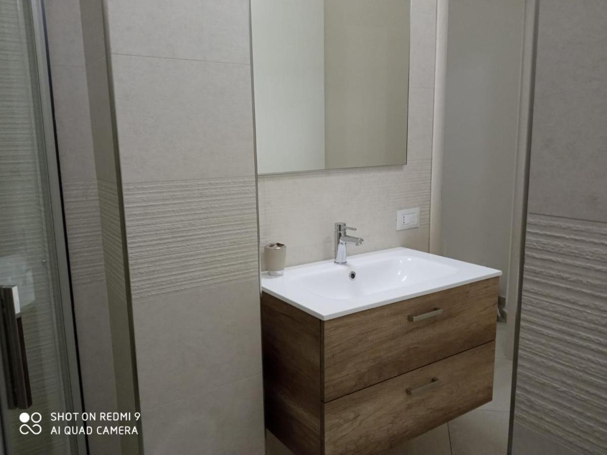 Royal View Apartment *