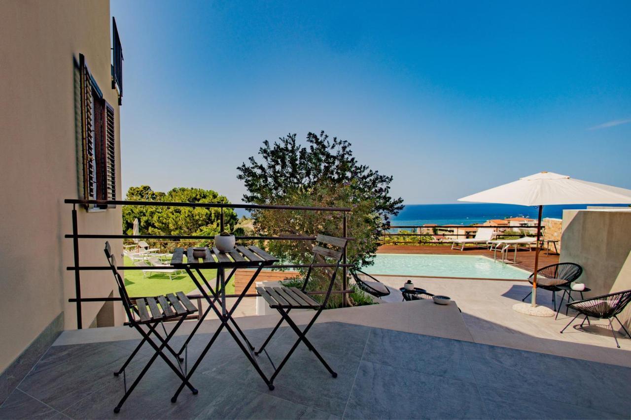 Pater Meus Aparthotel