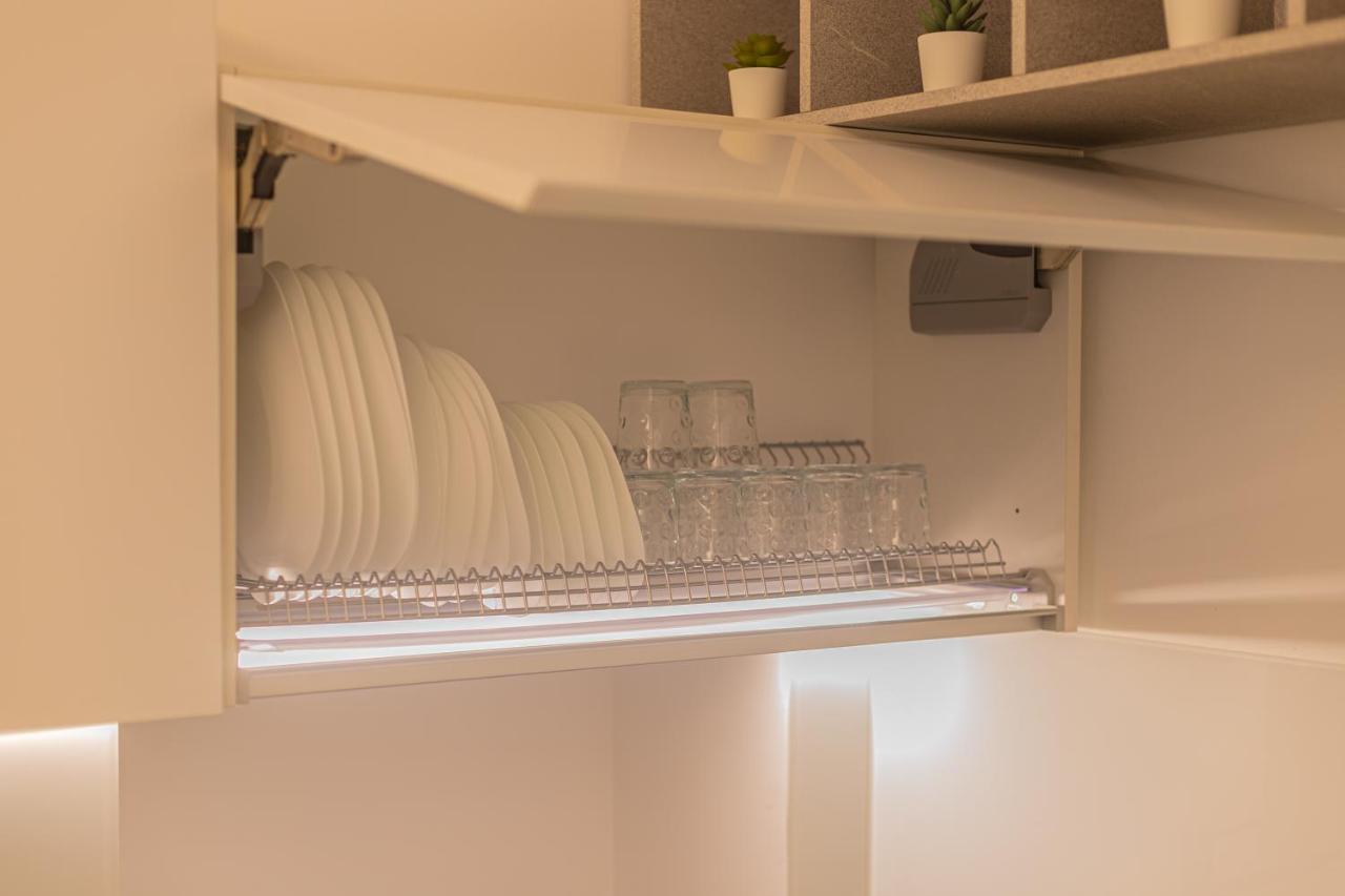 Pr1mo Minimal Apartment *