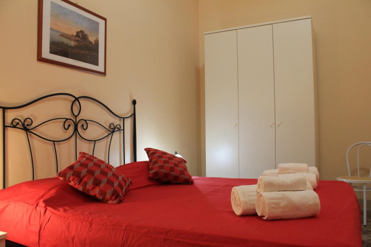 Adelfes Apartment