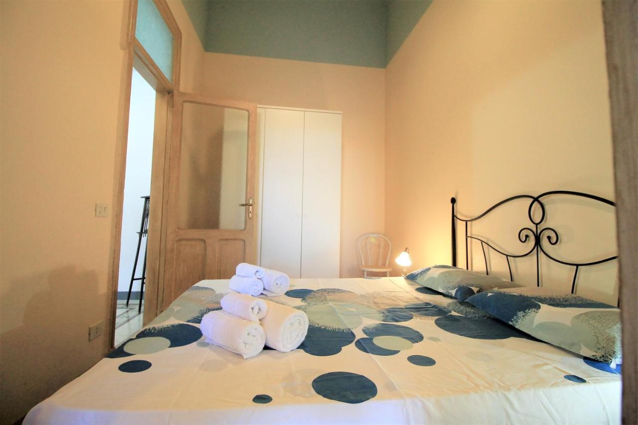 Adelfes Apartment