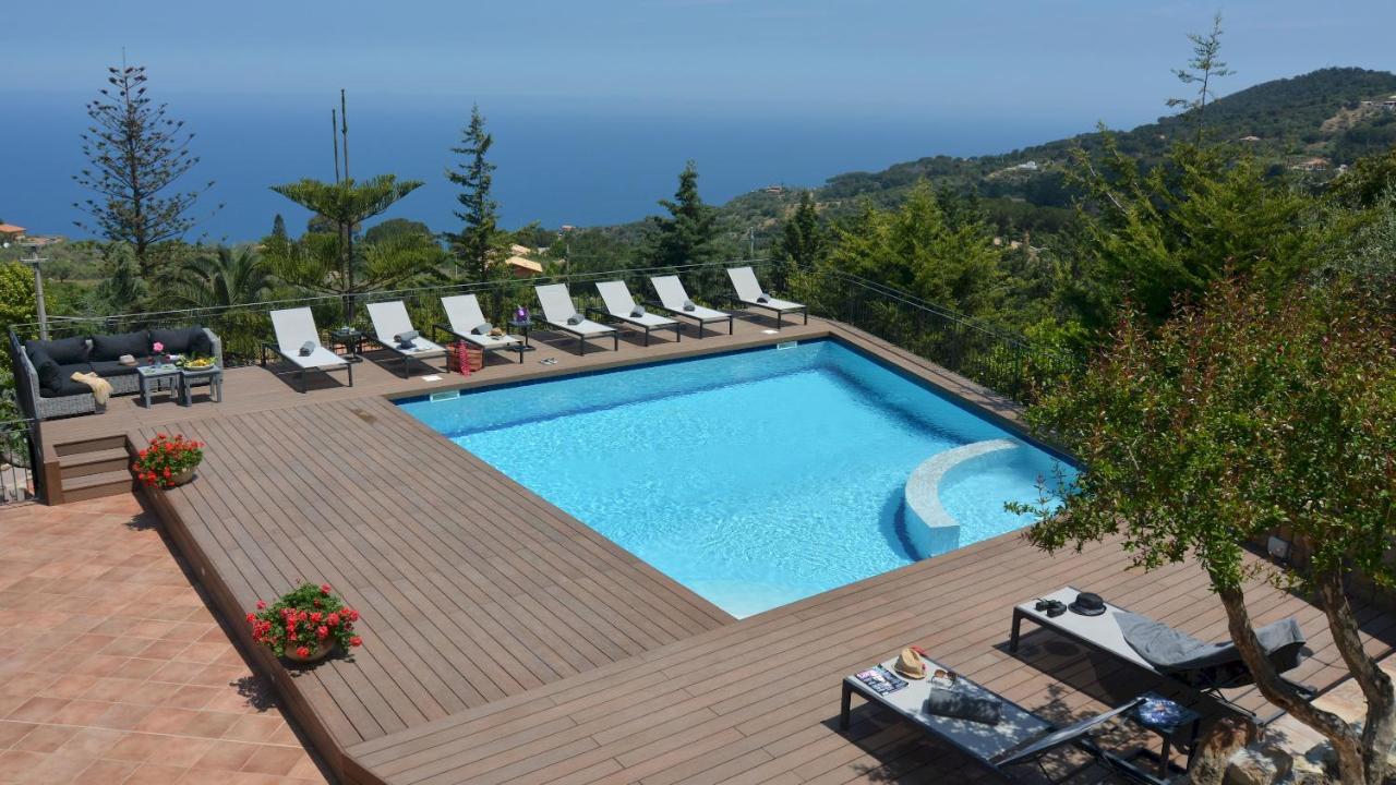 Provenza 12&4, Emma Villa *