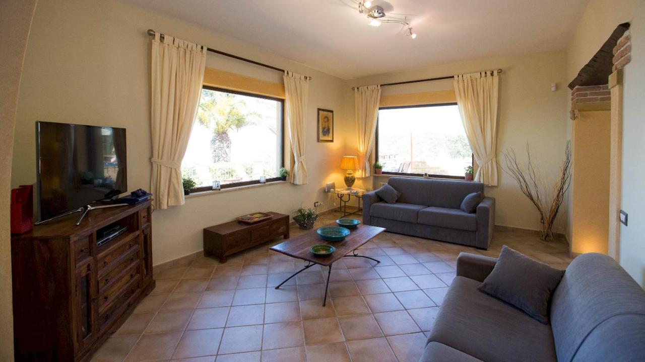 Villa Provenza 12&4, Emma *