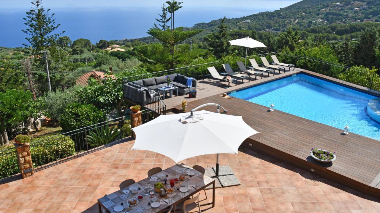 Villa Provenza 12&4, Emma *