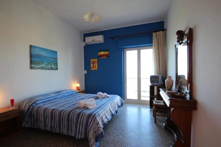 - Sea View Apartment *