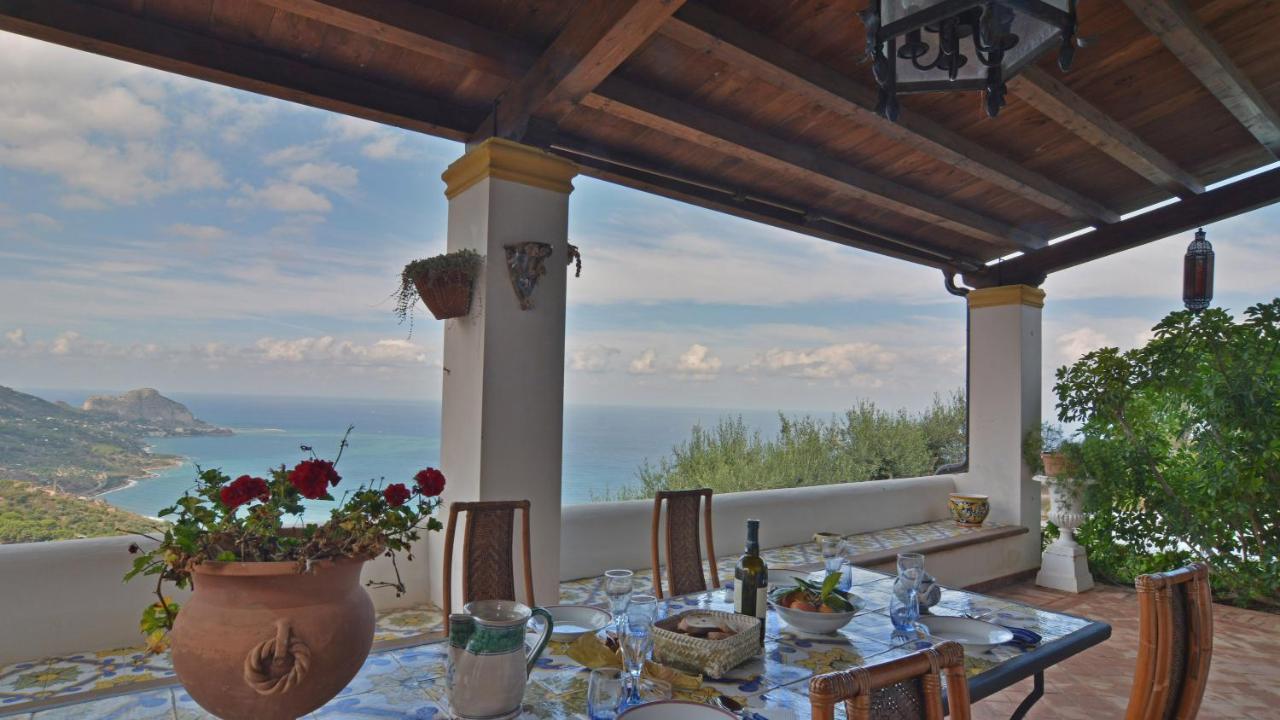 Il Basto 8, Emma Villa Cefalu