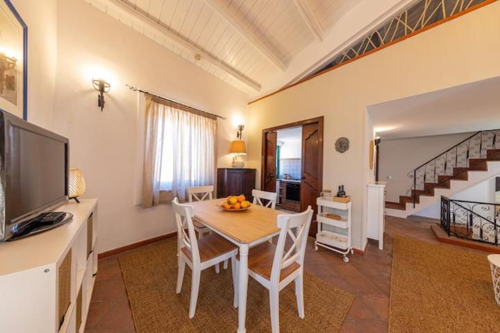 Roqamaris Apartment *