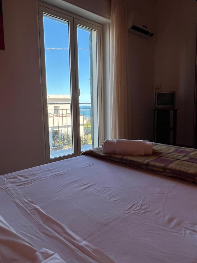 - Sea View *