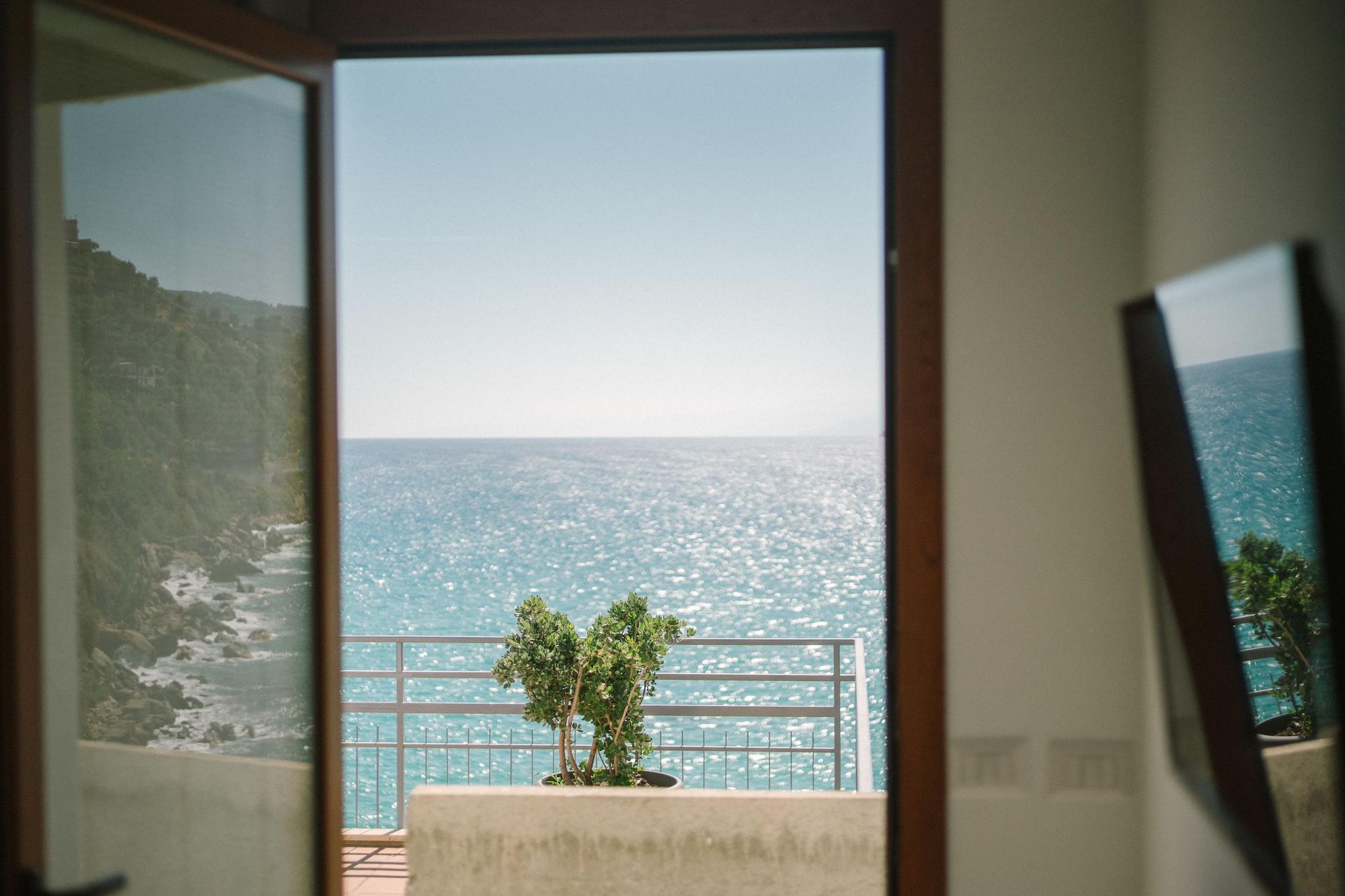 Blue Bay 3*