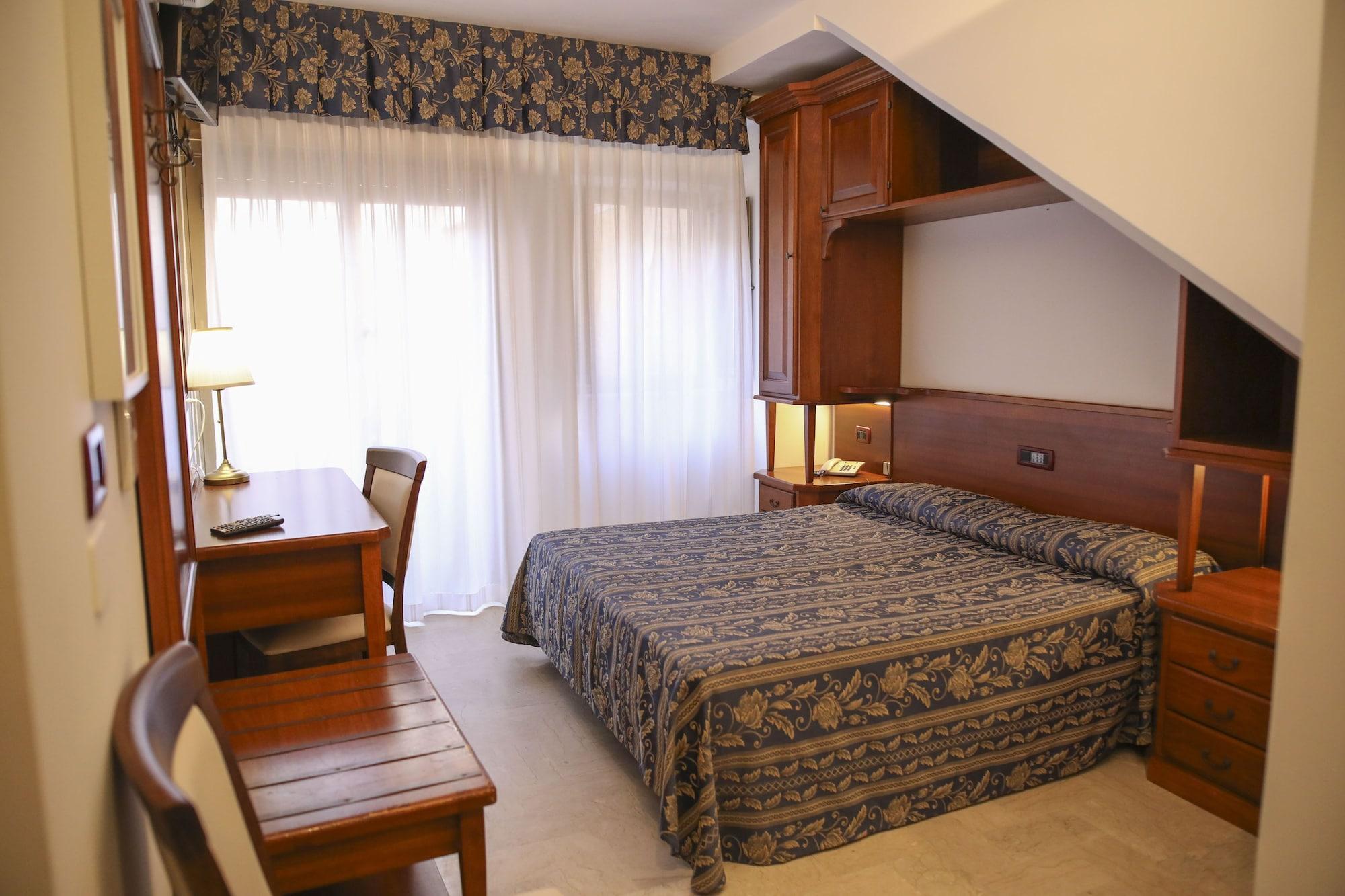 Hotel La Giara Cefalu