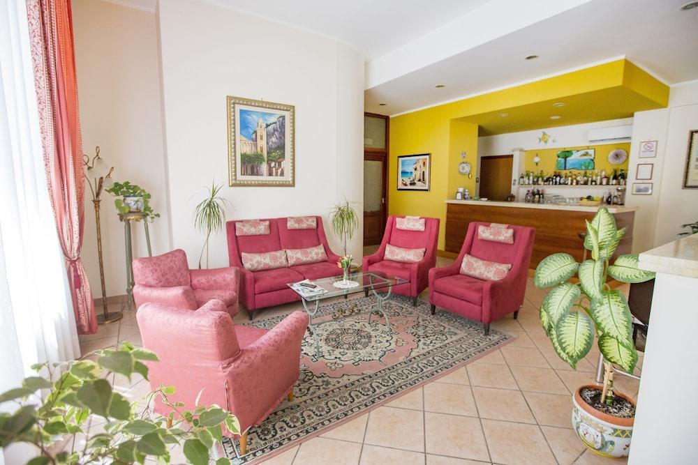 Hotel Mediterraneo 3*