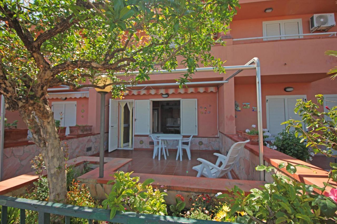 Santa Lucia Con Patio E Giardino By Wonderful Italy *