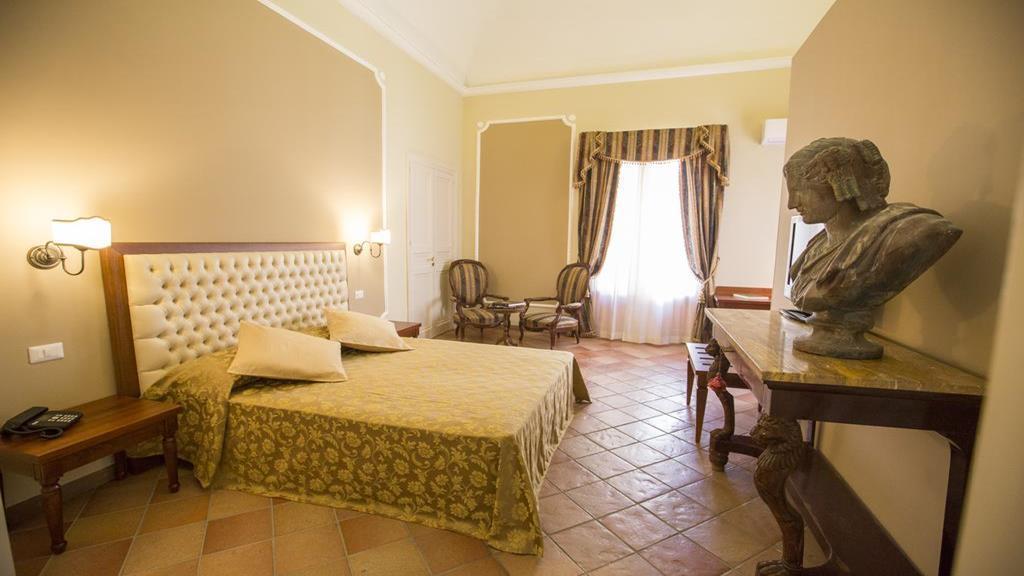 Palazzo Raho Guest house