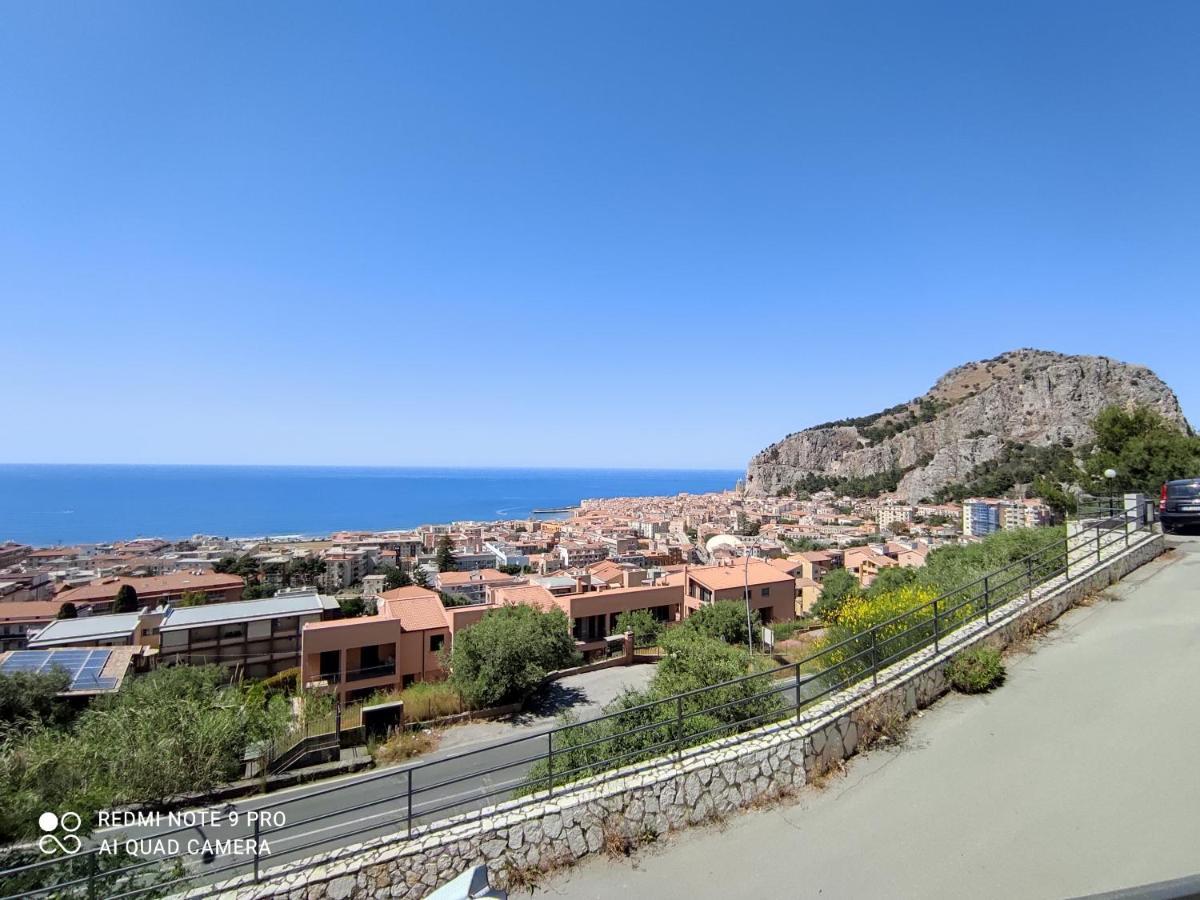 Vista House 33 Cefalu