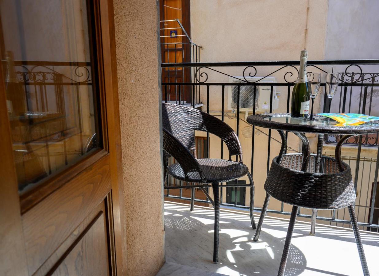 Holiday home Casa Amendola