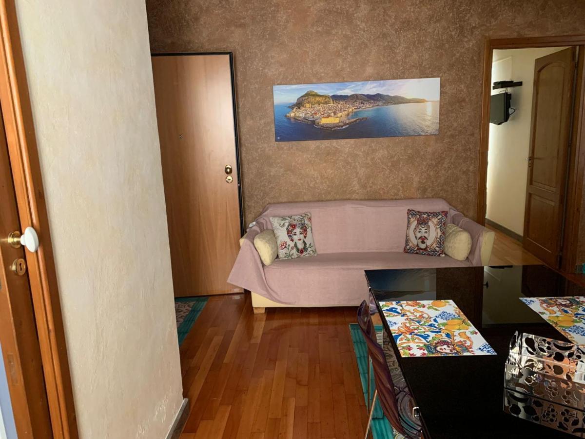 Mela's House Apartment *