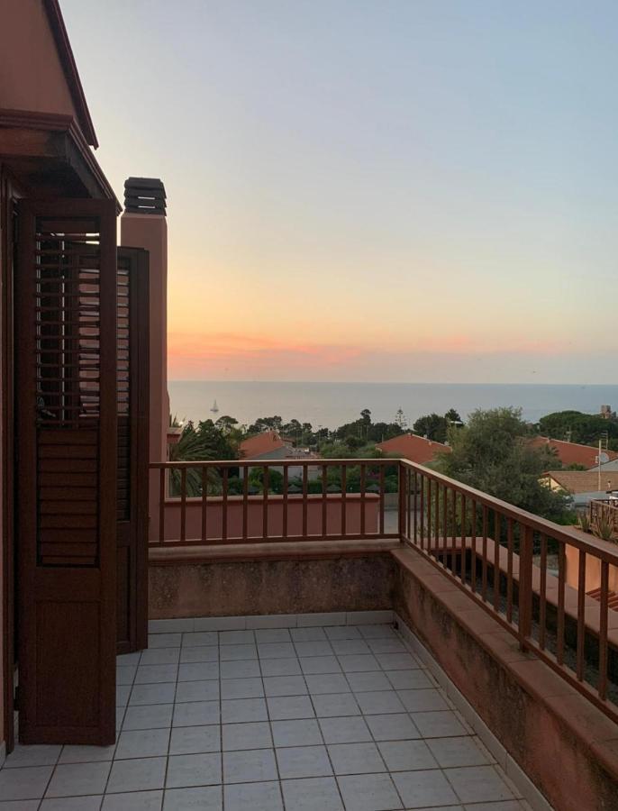 Emi House Villa