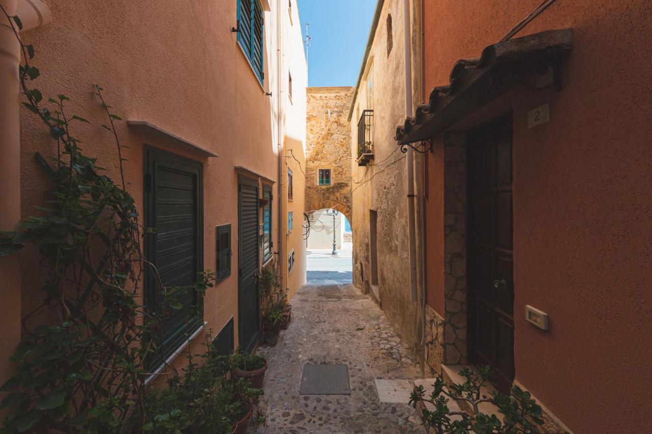 Girasol Cefalu
