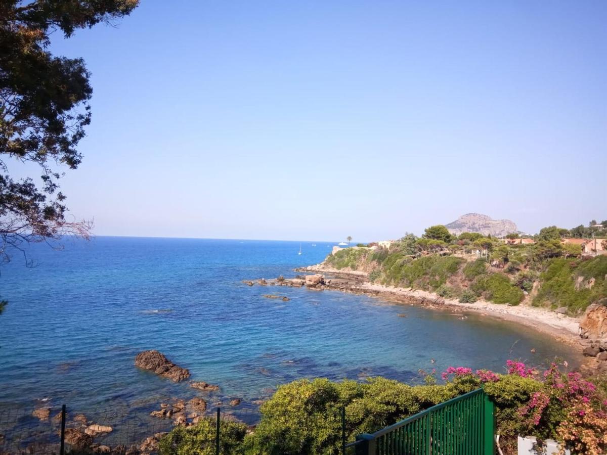 Acomodação com café da manhã  Stanza In Con Giardino Vista Mare *