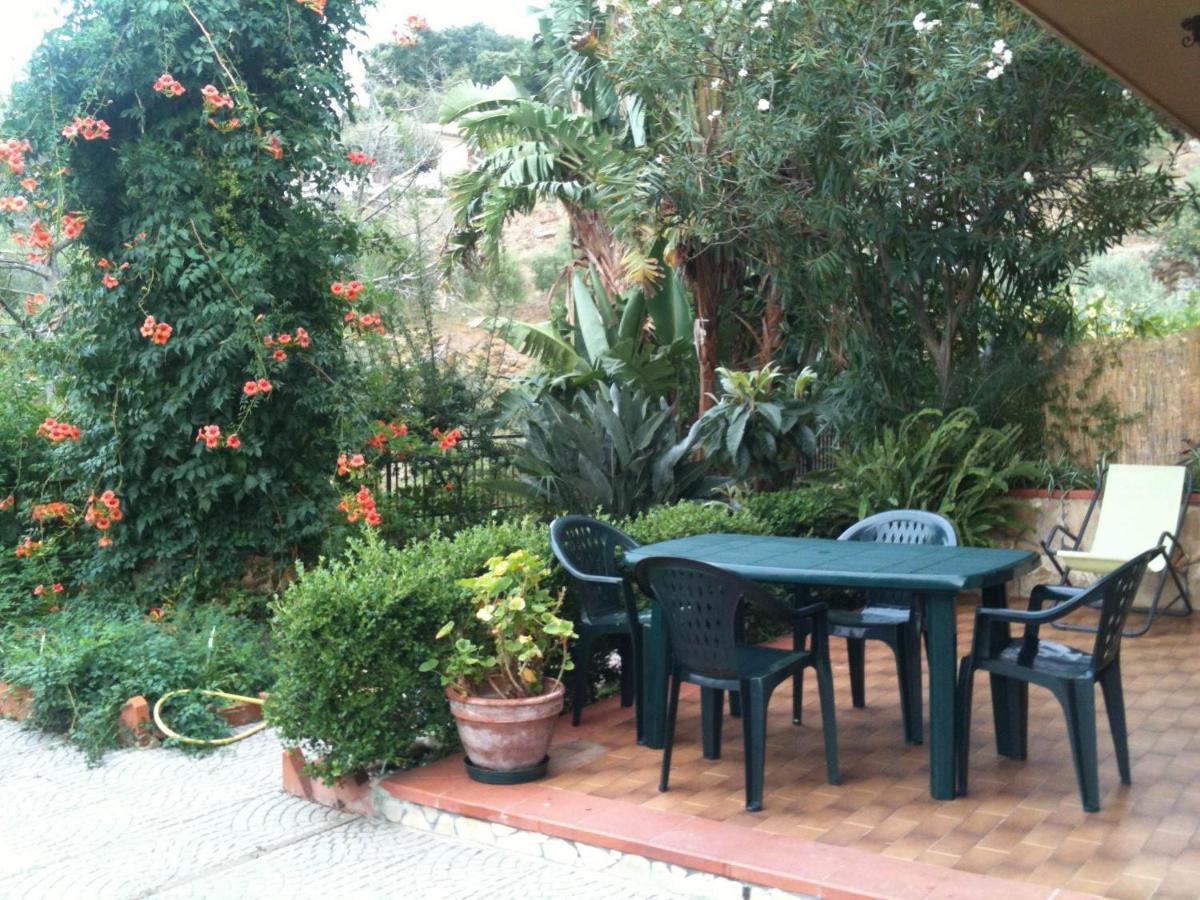 Stanza In Con Giardino Vista Mare Acomodação com café da manhã  Cefalù