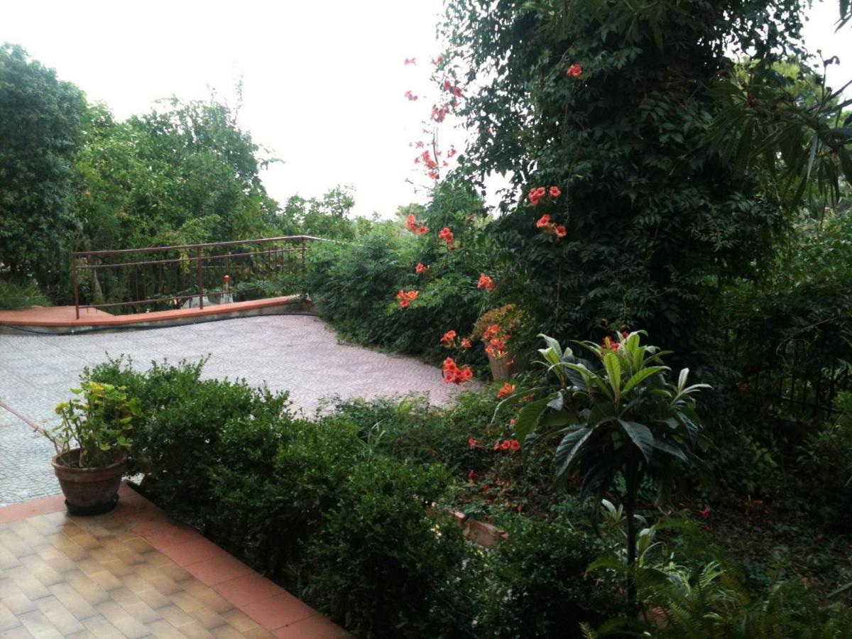 Acomodação com café da manhã  Stanza In Con Giardino Vista Mare