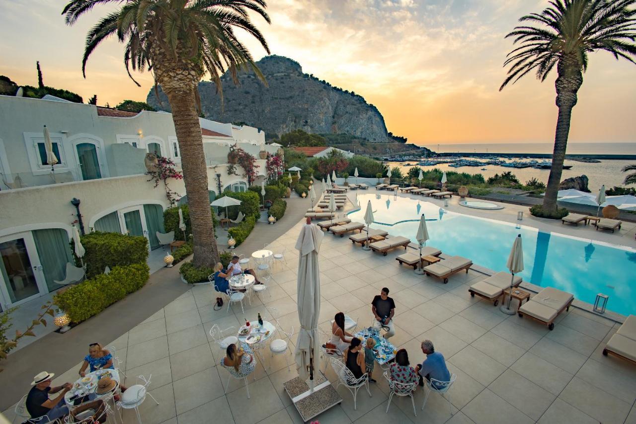 Hotel Le Calette Bay 4*