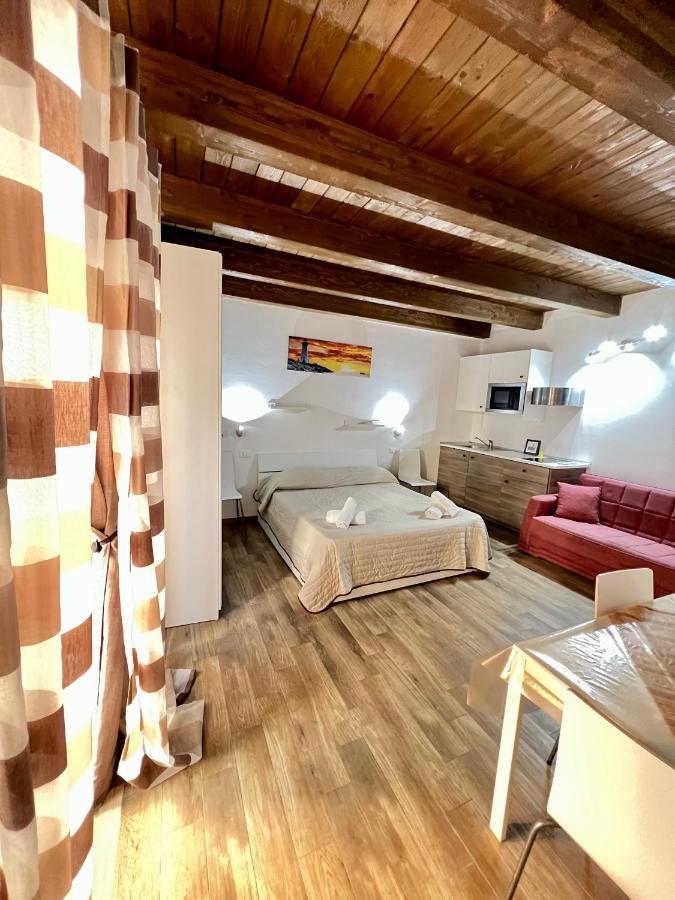 Apartment Center *