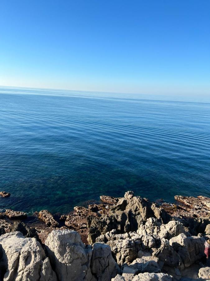 Apartment Pied-a-terre Sul Mare *