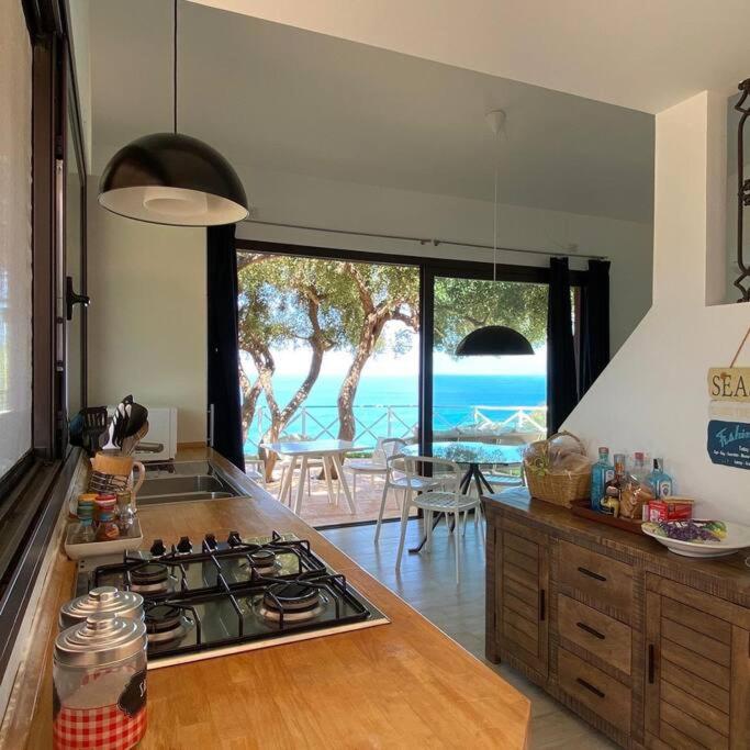 Villa - Luxury Seaview X10 *