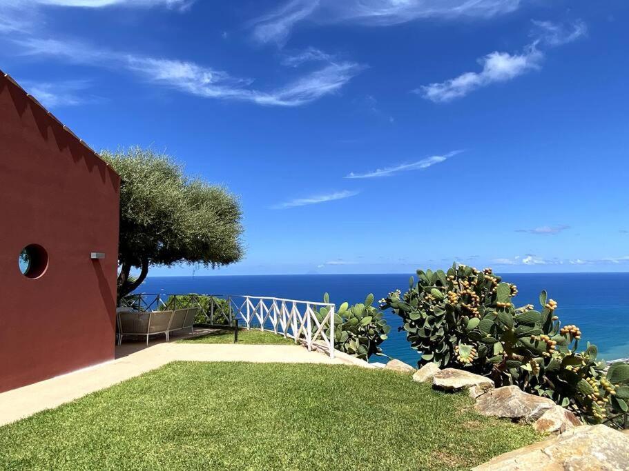 - Luxury Seaview X10 Villa *