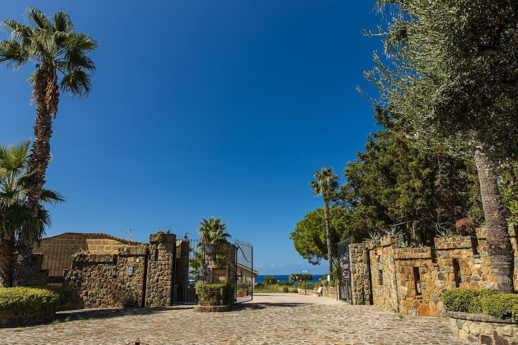 Casa Al Mare Dei 7 Emiri *
