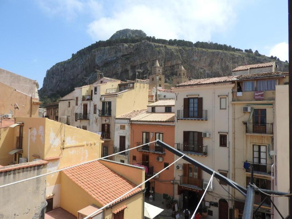 La Piazzetta * Cefalù