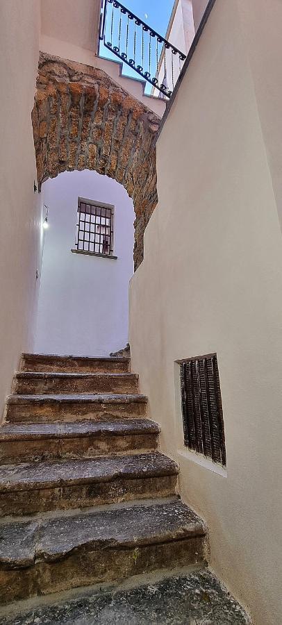 Dimora Ventimiglia Apartment