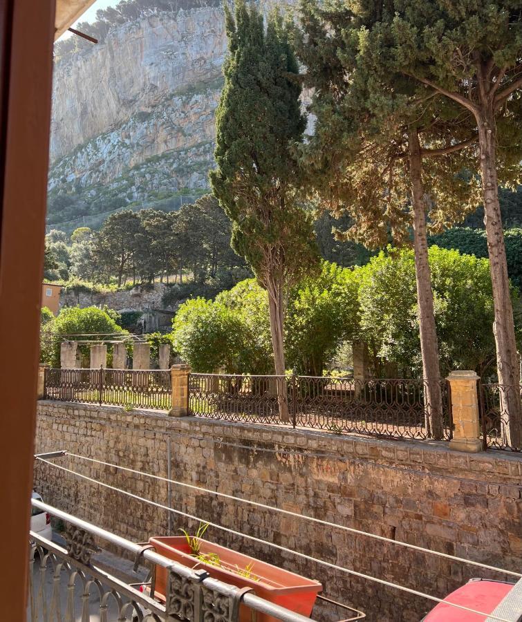 Balcone Sulla Scogliera * Cefalu