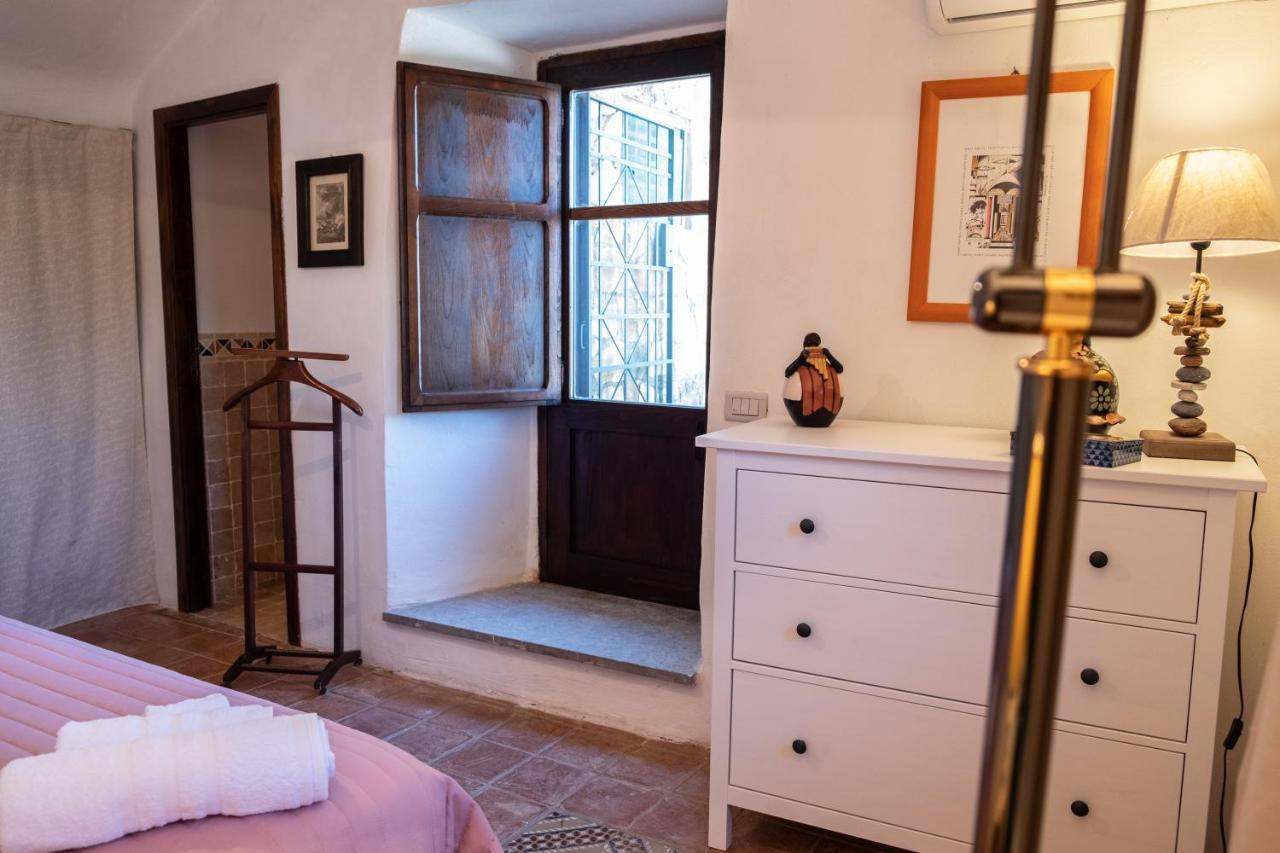 Charming Private Pool Villa Cefalu
