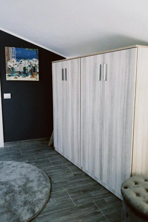 Attico Ardesia Apartment