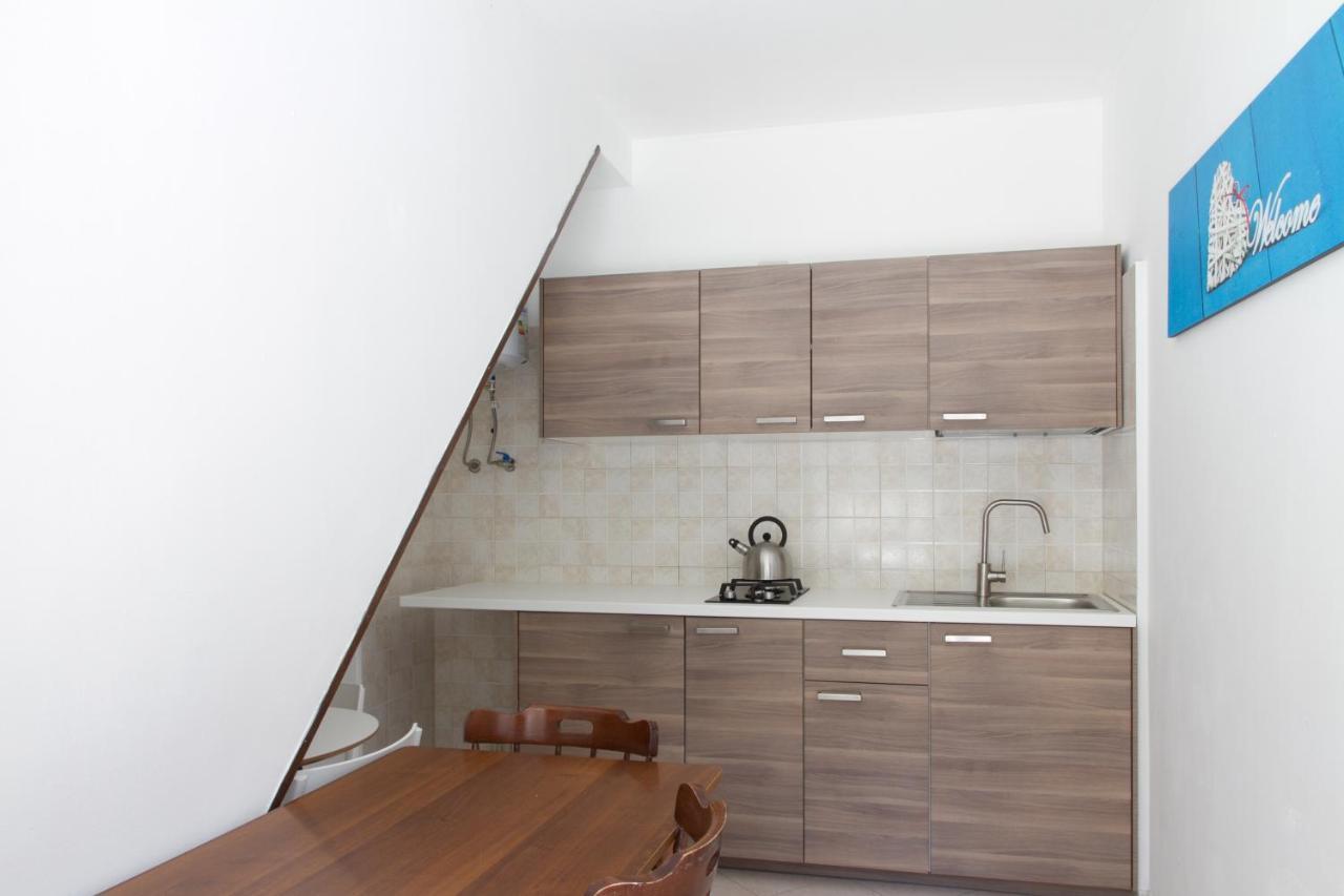 77 Guest house