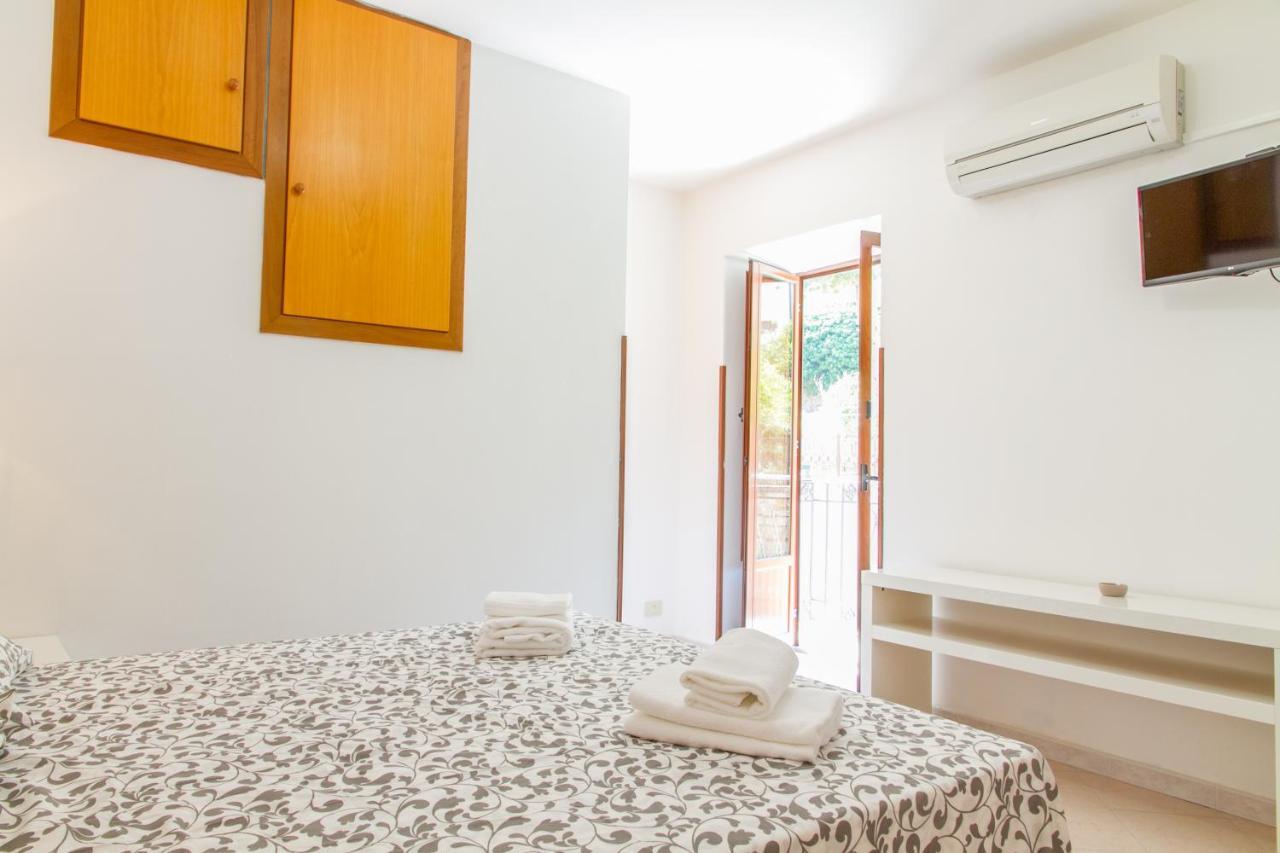 77 Cefalu
