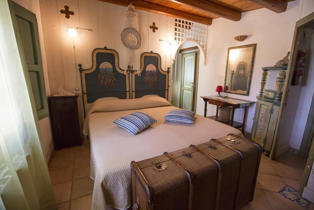 Degli Artisti Villa Cefalu