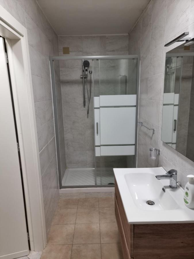 Mandralisca Holidays Apartment