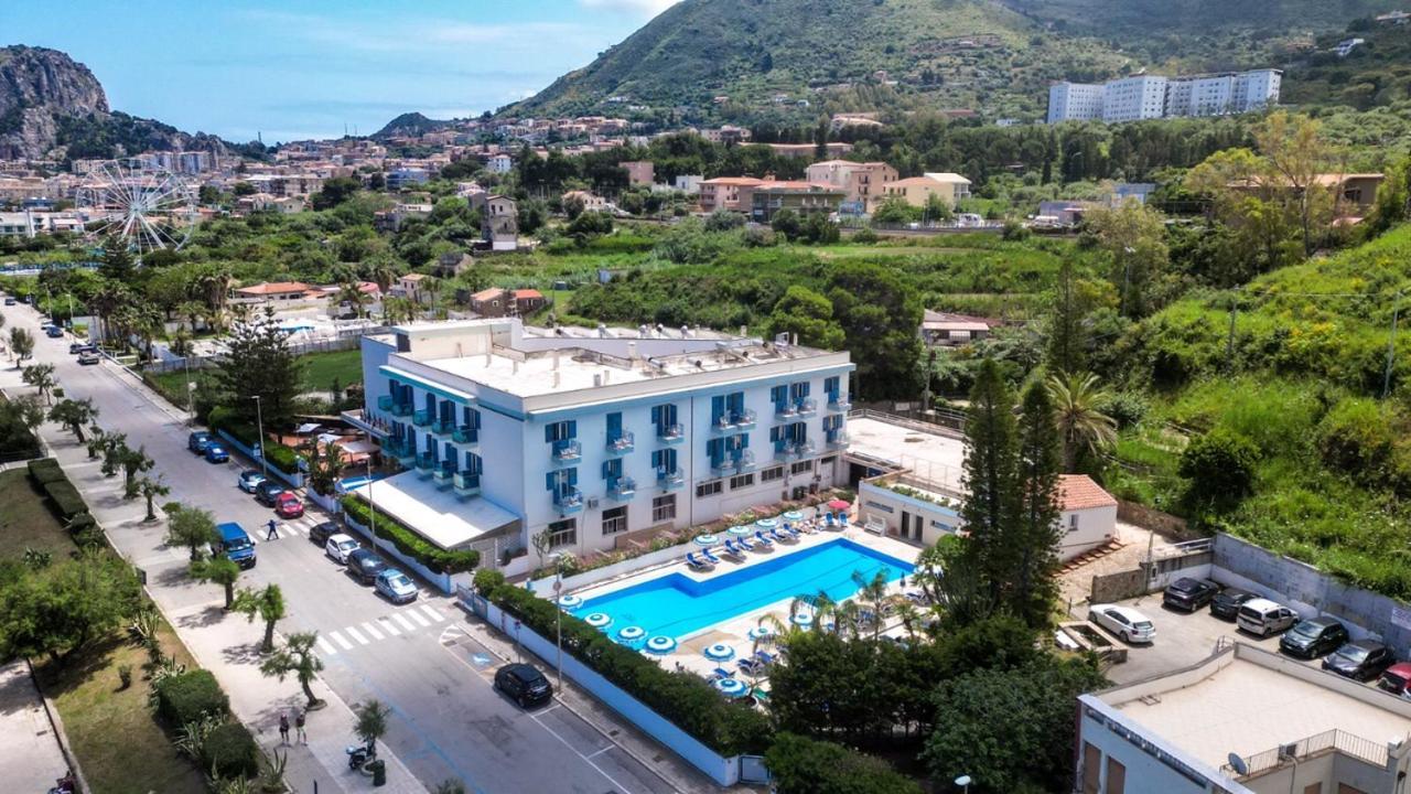 Tourist Hotel 3*
