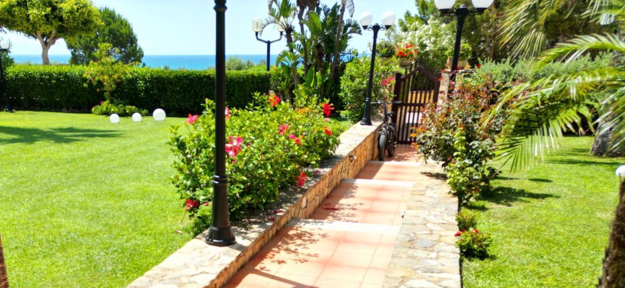 Santina - Cefalu