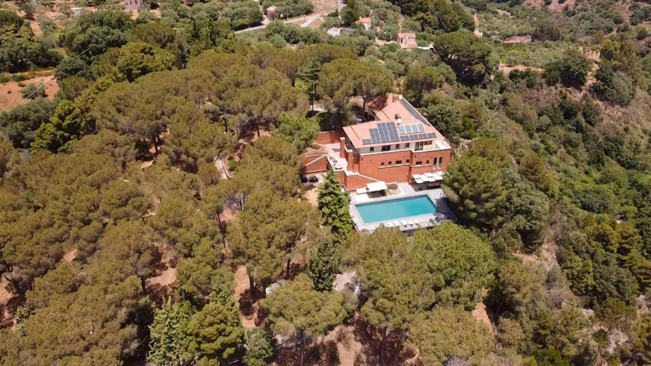 Casa Mitra *