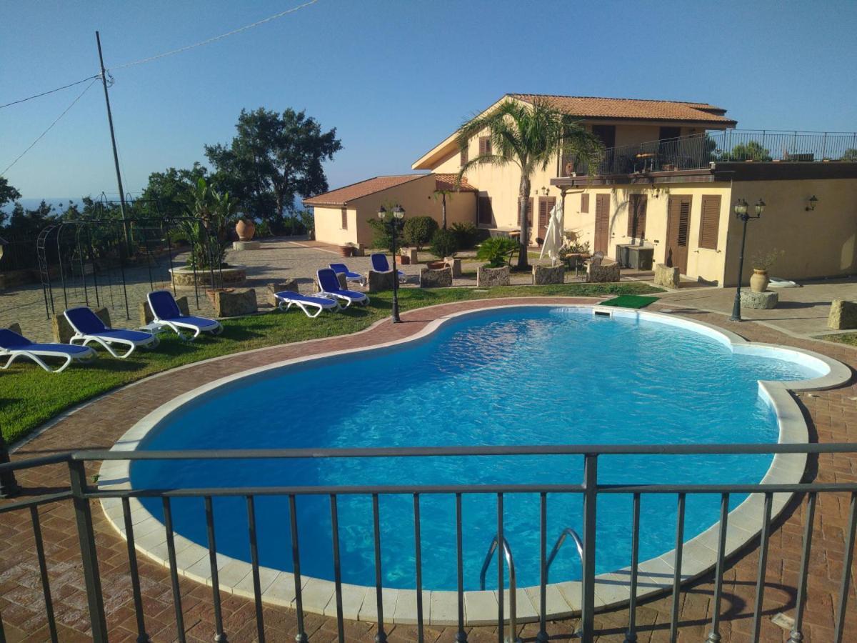 Magliolo *
