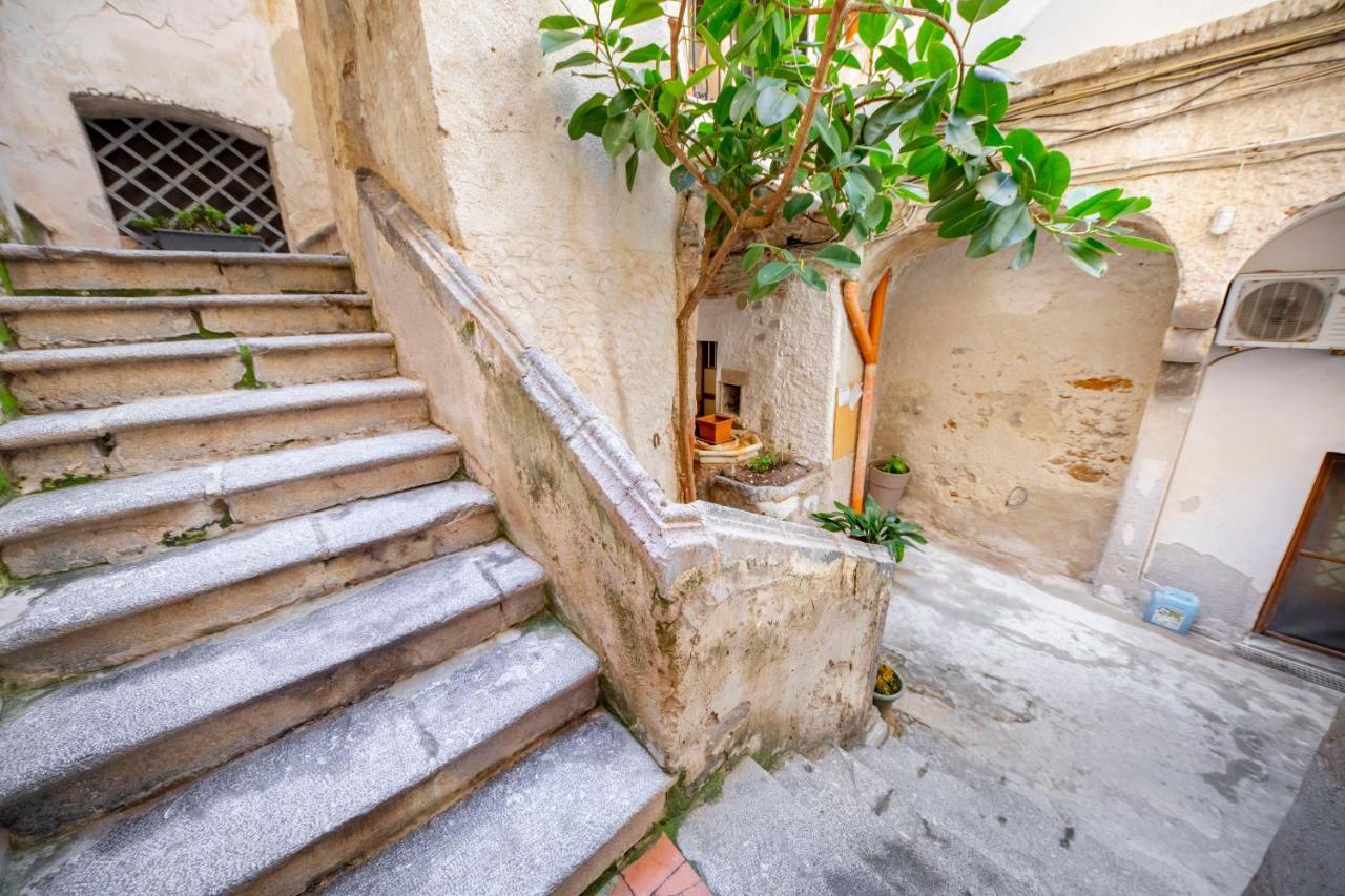 A Lampara Apartment *